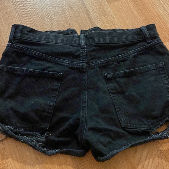 Cute jean shorts distressed. Size UK 10 (6 US) - Picture 2 of 5